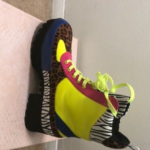 Funky, never worn boots!! Super bright and colorful